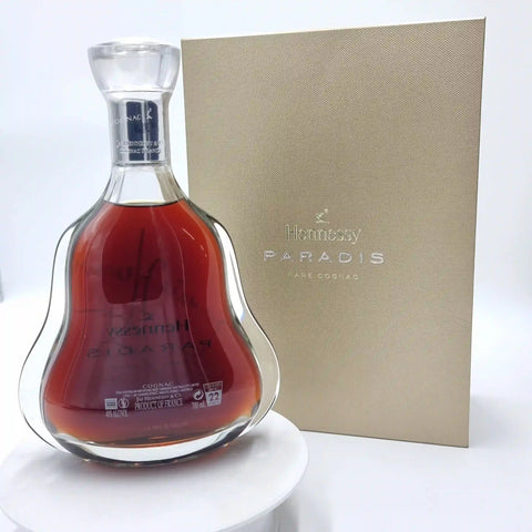 Hennessy Paradis Cognac Gift Box Bottle 700ml Signed by Maurice Hennessy Paradis Cognac Gift Box Bottle 700ml Signed by Maurice