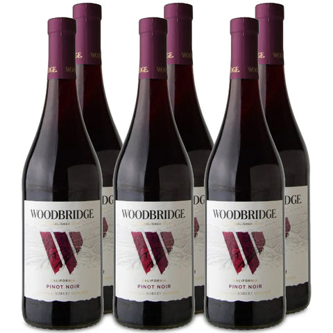 Woodbridge Pinot Noir Single Varietal 750ml Case of 6