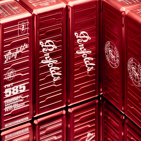 FWT 585 Red Blend 2022 From Penfolds To The World Gift Box