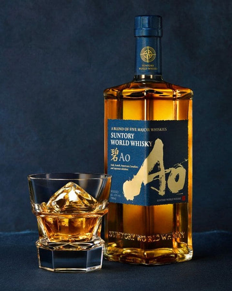 Suntory World Whisky Ao 700ml